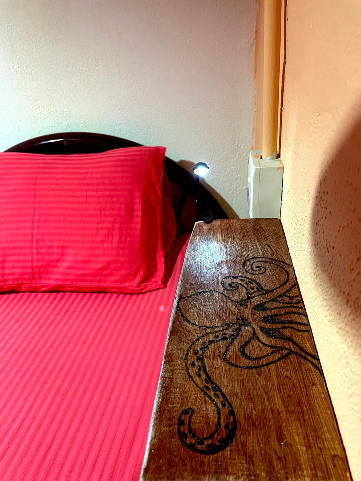 Home Sol Guesthouse Pantai Cenang  Exteriör bild
